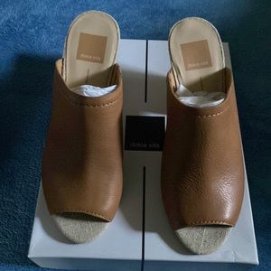 Brand New Dolce Vita Tegan Caramel Leather